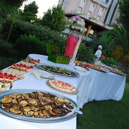 Miceneo Palace Otel 4*