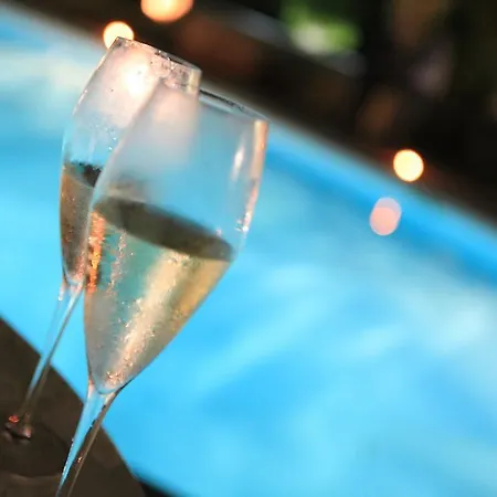 Hotell Miceneo Palace