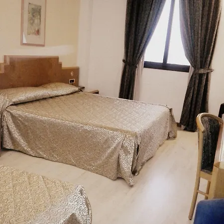 Hotell Miceneo Palace