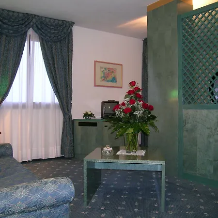 Miceneo Palace Hotel