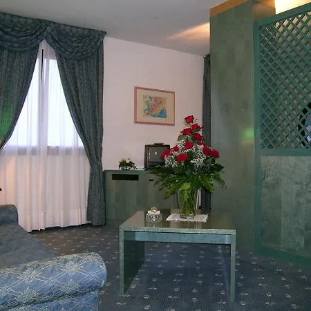 Miceneo Palace 4*