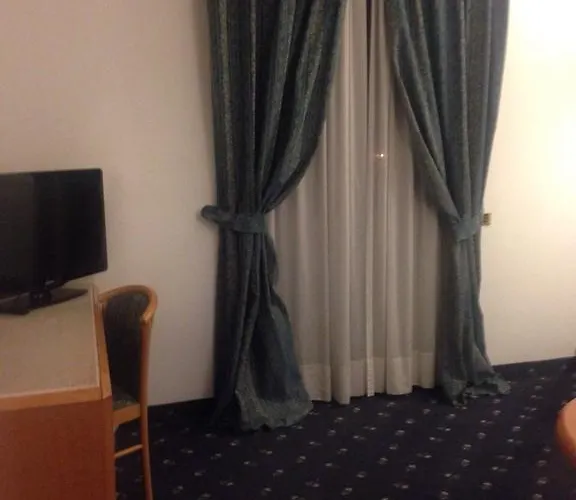 Hotel Miceneo Palace